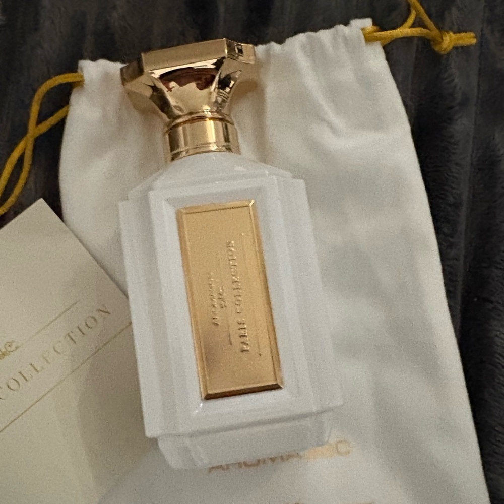 PARIS COLLECTION/Hotel Collection 
Luxury ROOM SPRAY - large bottle